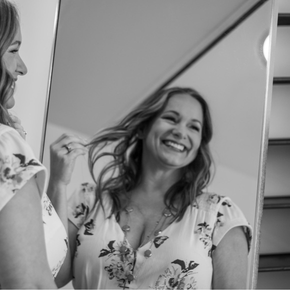 Meet your Posher, Jennifer - Picture 7 of 10